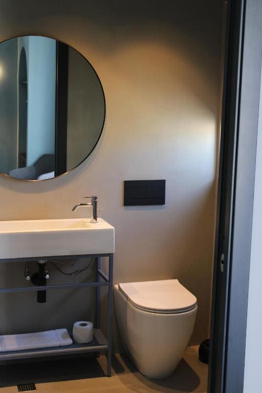 Standard Twin Room room - Image 1