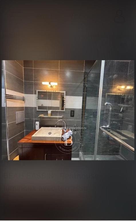 Double Room with Private Bathroom room - Image 2