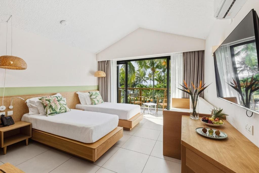 Coral Signature Room Garden View room - Image 2