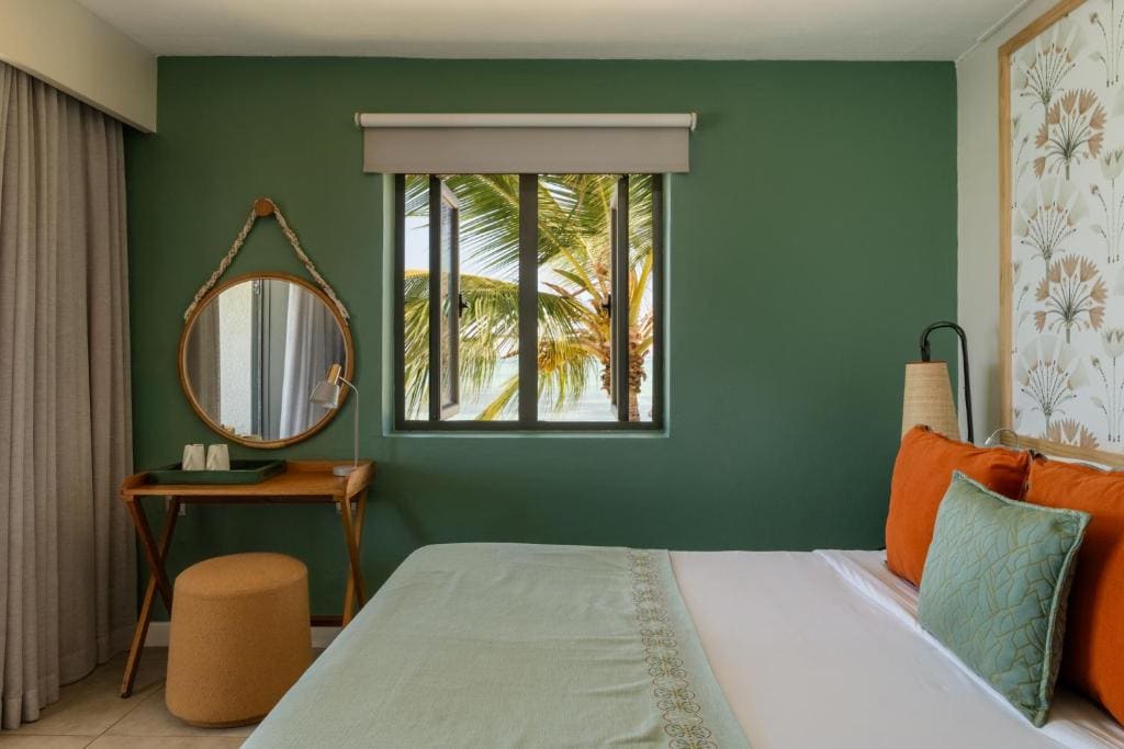 Comfort Seaview Room room - Image 3
