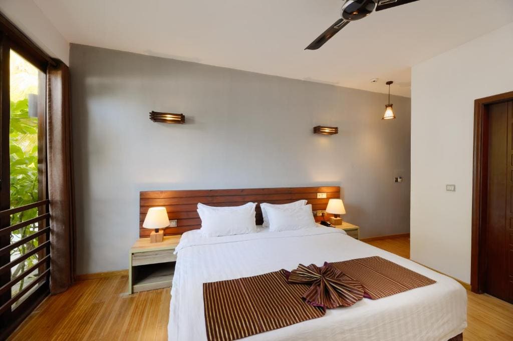 Double or Twin Room with Sea View room - Image 1