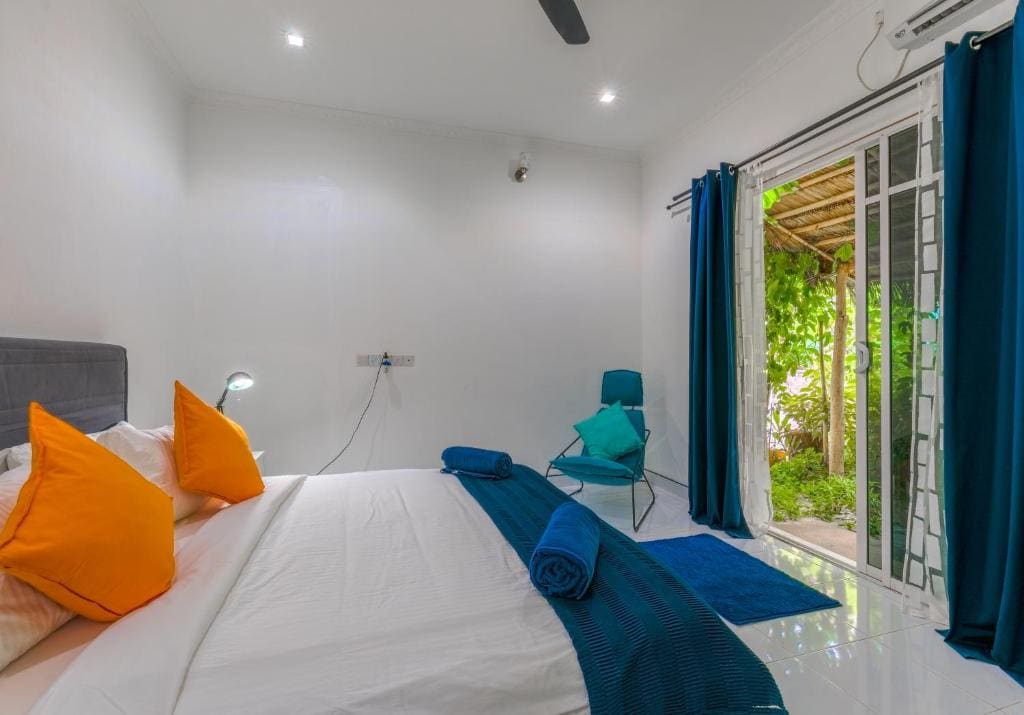 Deluxe Double or Twin Room with Excursion room - Image 2