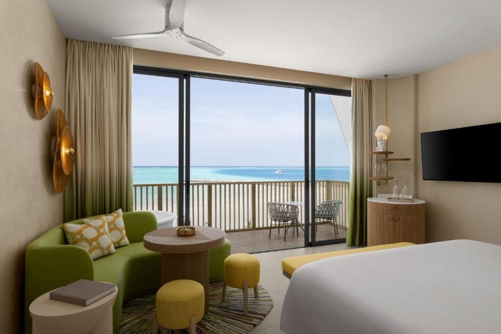 Panoramic Lagoon Room with open-air bath King room - Image 2