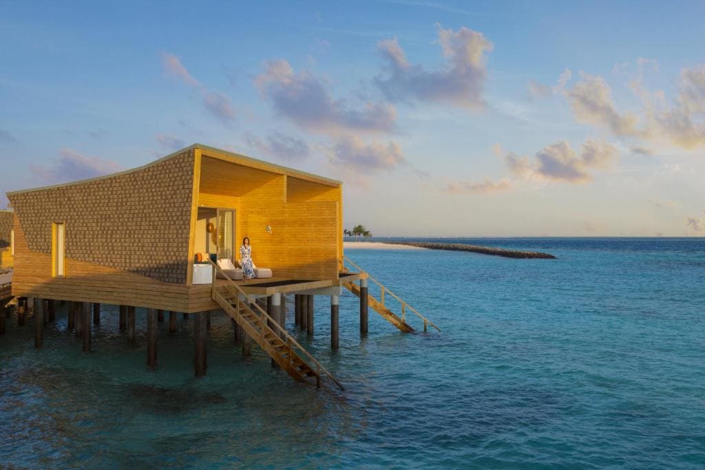 Overwater Sunrise Villa with Jacuzzi King room - Image 3