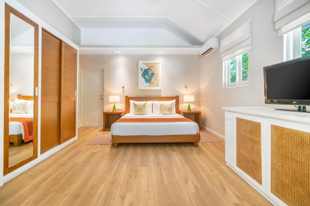 Standard Room with Garden View - FREE return speedboat transfers for stays of 7+ nights, or 50% off speedboat transfers for stays less than 7 nights (max 2 guests) Book: 24 Feb–31 Oct 2026 | Stay: 1 Apr–31 Oct 2027 room - Image 1