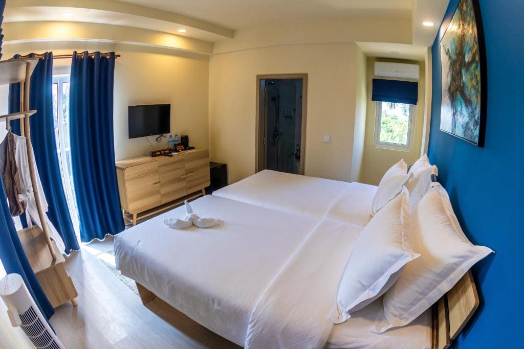 Deluxe with Balcony room - Image 2