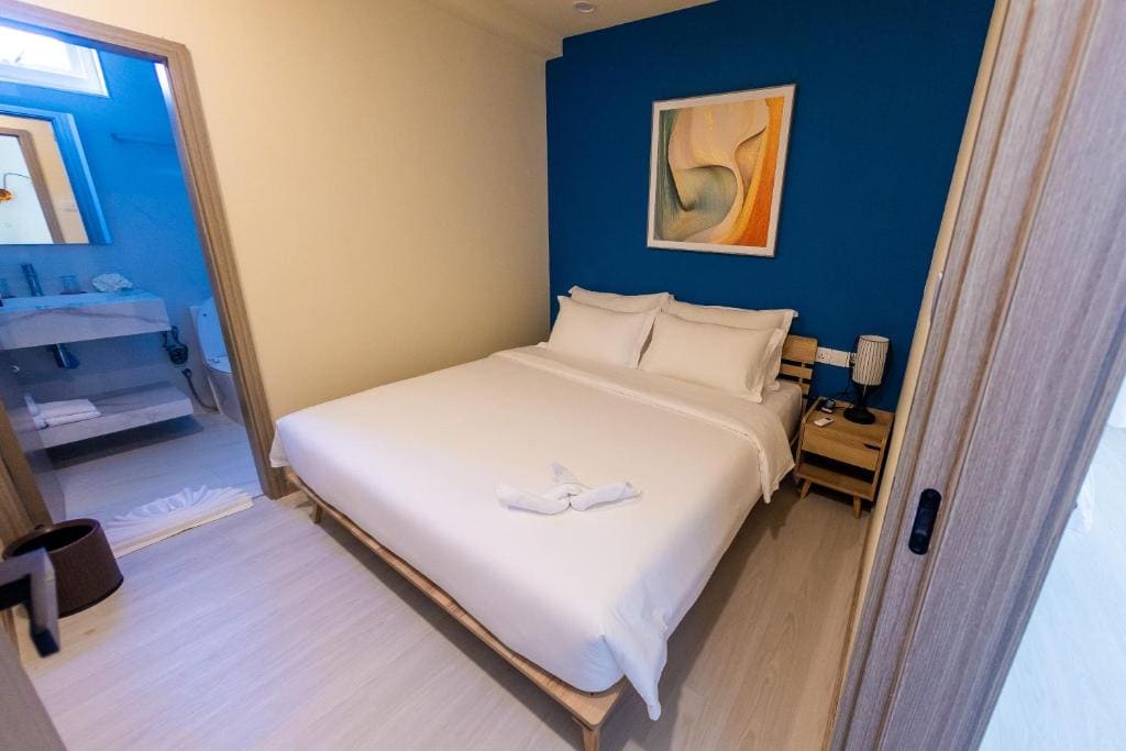 Family Suite with Balcony room - Image 3