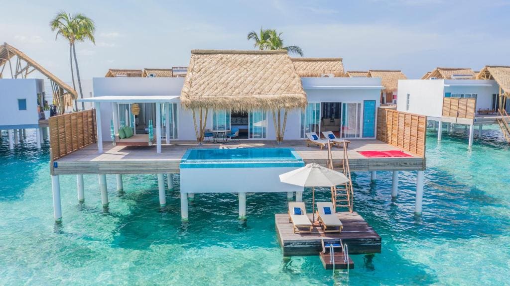 Superior Water Villa with Pool room - Image 1