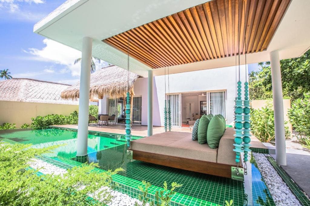 Superior Beach Villa with Pool room - Image 2