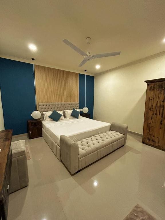 Deluxe Twin Room room - Image 3