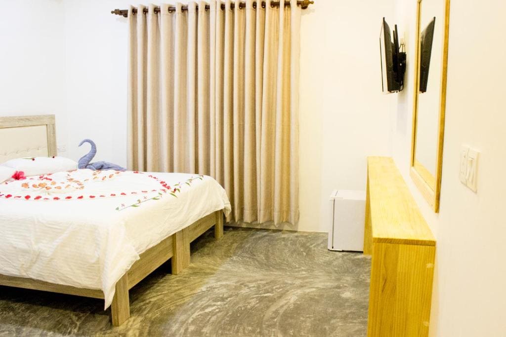 Standard Double or Twin Room with Garden View room - Image 1