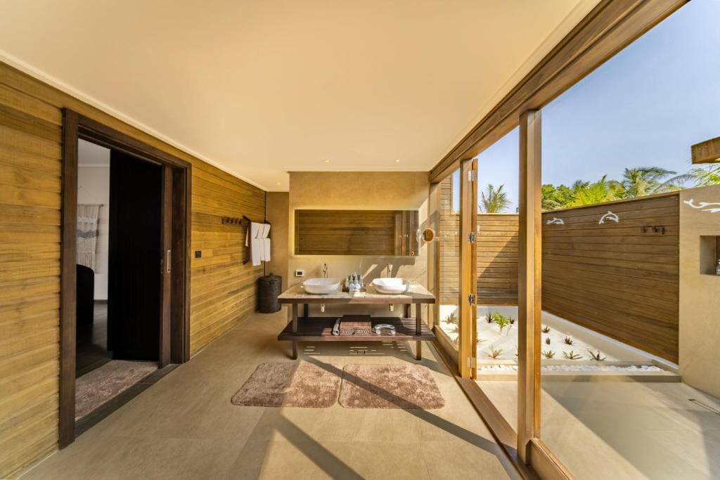 Sunset Beach Pool Villa room - Image 2
