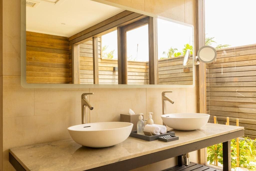 Sunset Beach Pool Villa room - Image 3