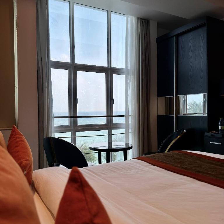 Deluxe Double Room with Sea View room - Image 2