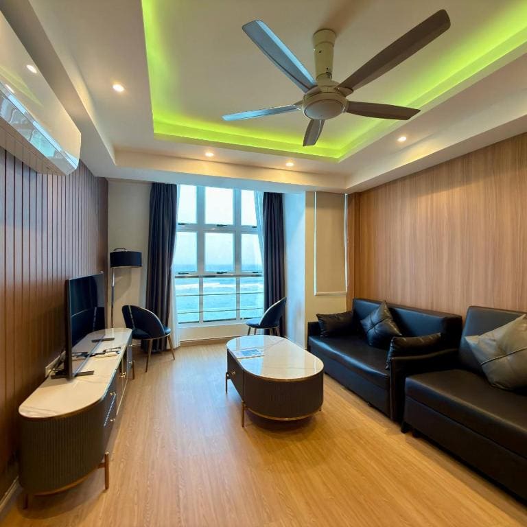 Deluxe Suite with Sea View room - Image 3