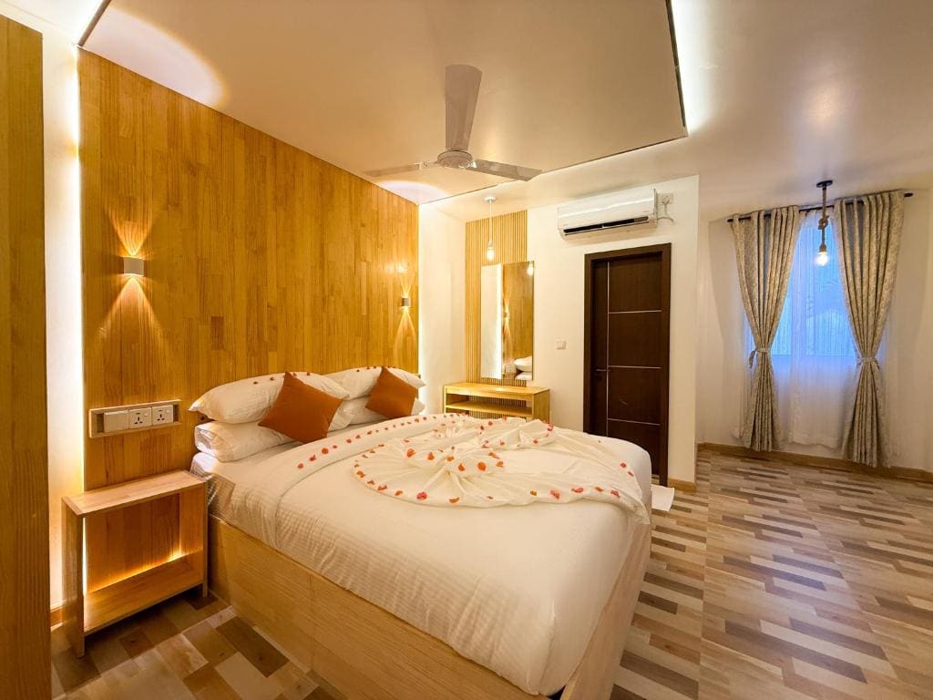 Deluxe Double Room room - Image 1