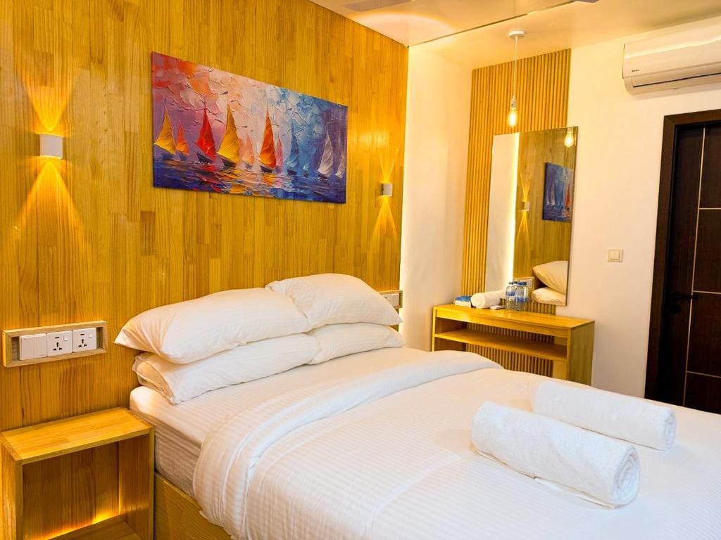 Deluxe Double Room room - Image 2