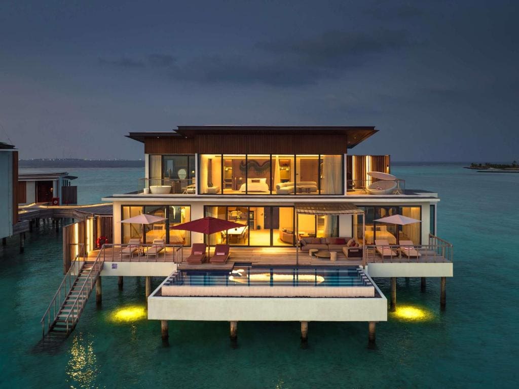 Three-Bedroom Ocean Water Pool Atelier room - Image 1