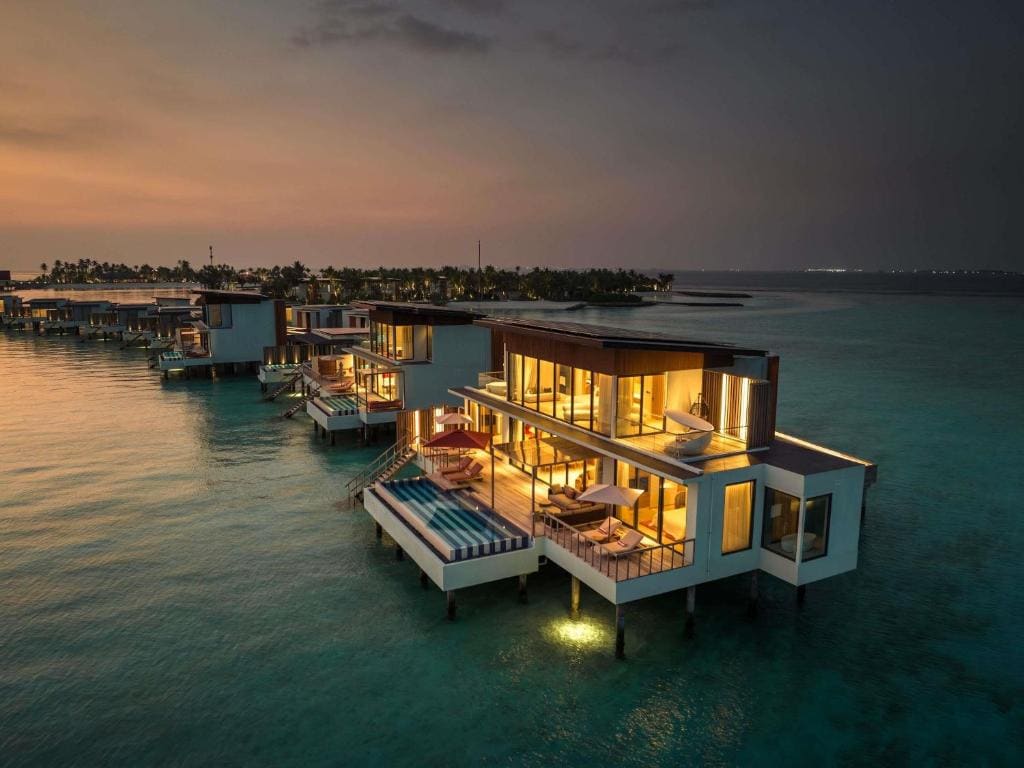 Three-Bedroom Ocean Water Pool Atelier room - Image 2