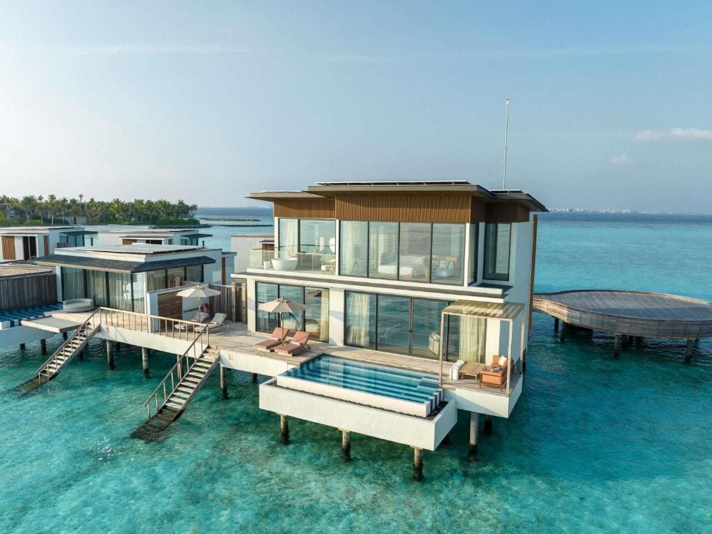 Two-Bedroom Ocean Water Pool Atelier room - Image 3