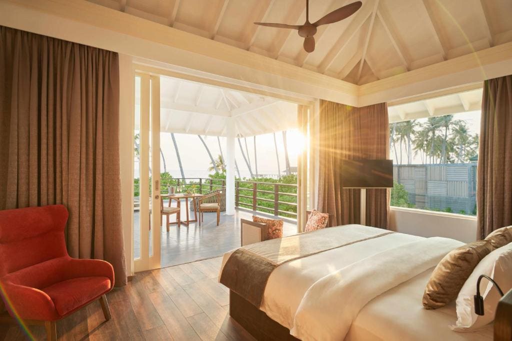 Two Bedroom Beach Residence with Pool - Free shared seaplane for 2 guests, minimum 7-night stay room - Image 1