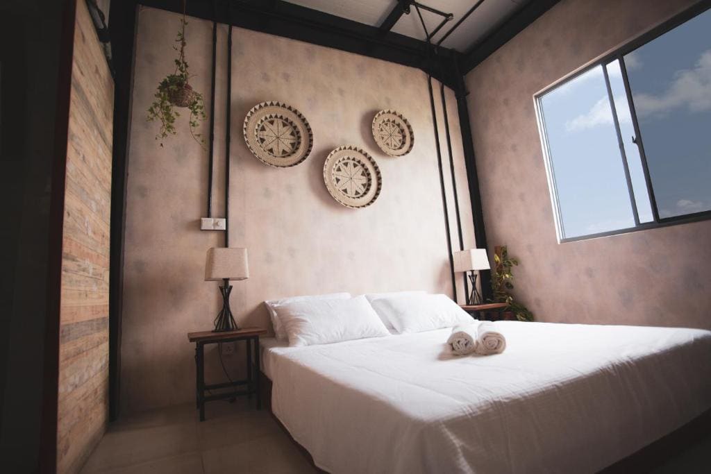 Double Room with Sea View room - Image 3