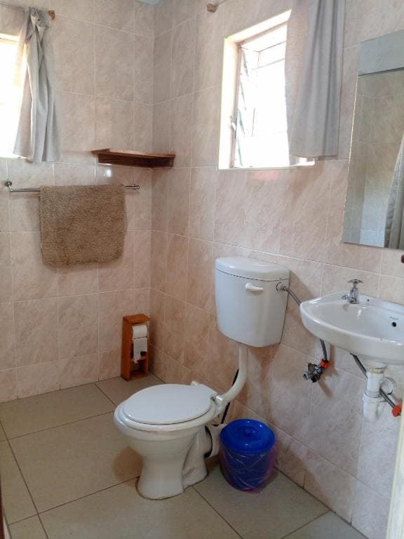 Double Room with Private Bathroom room - Image 1