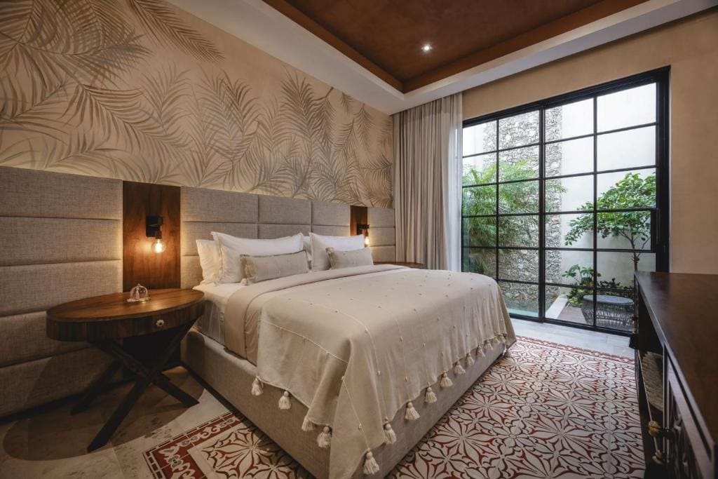 MASTER SUITE WITH PLUNGE POOL room - Image 3