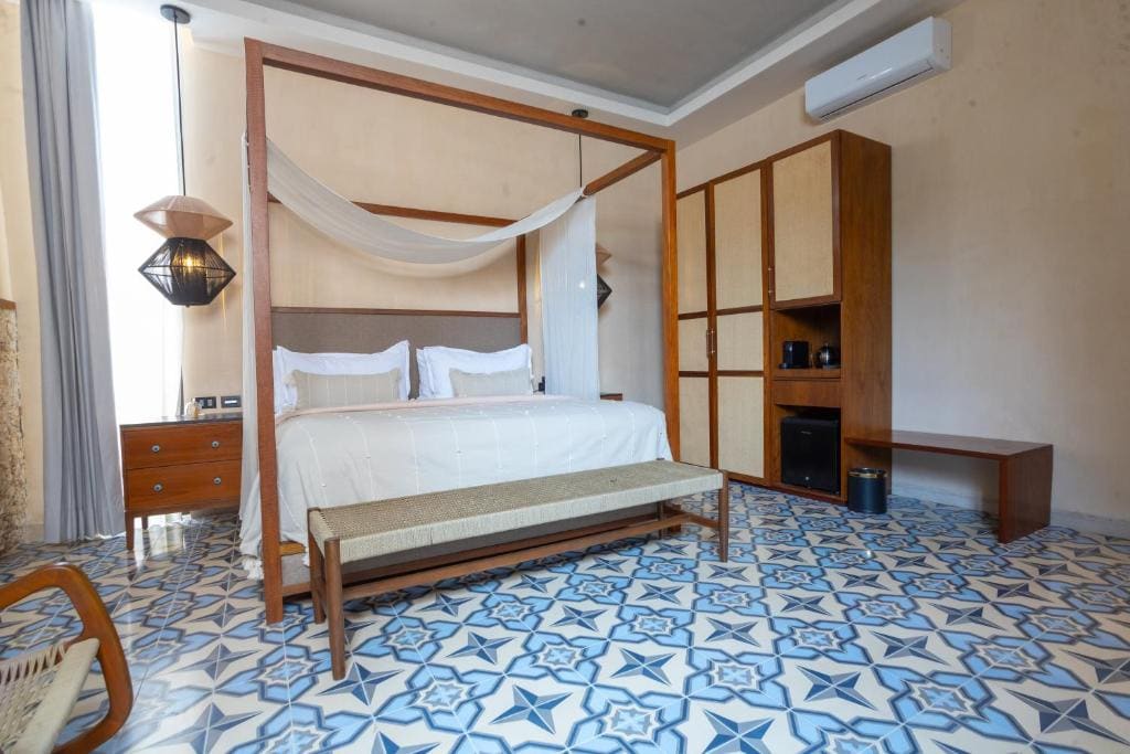 JUNIOR SUITE WITH PLUNGE POOL room - Image 2