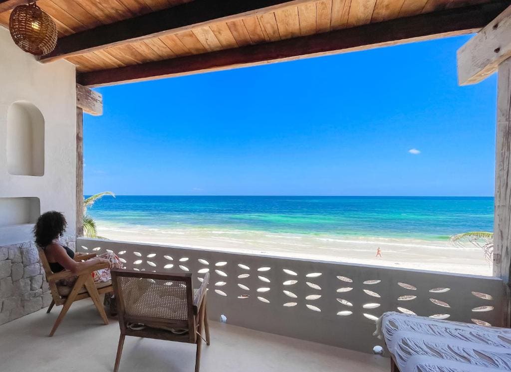 Beach Front Room room - Image 3