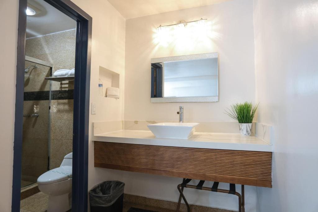 Suite room - Image 2