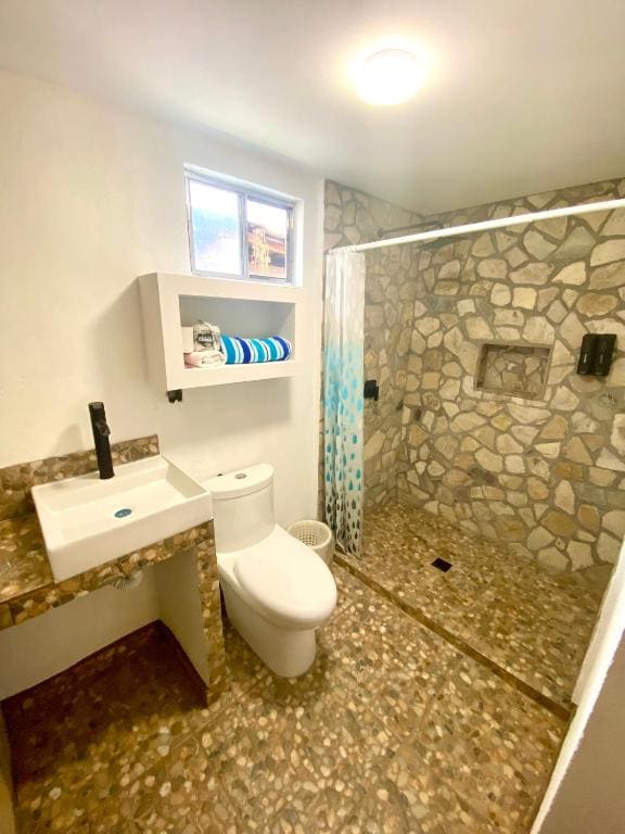 Family Room room - Image 3