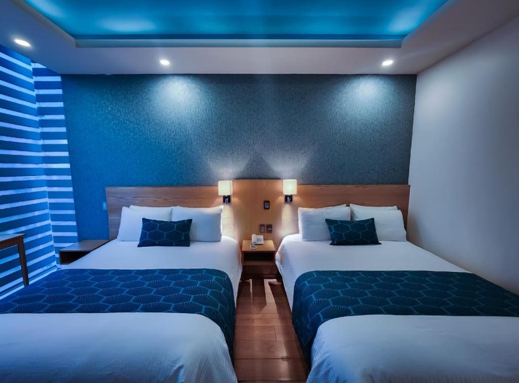 Deluxe Twin Room room - Image 1