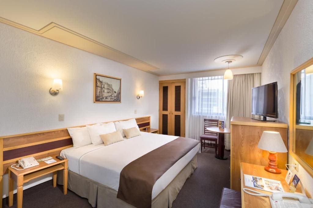 Double Room with Two Double Beds - Non-Smoking room - Image 1