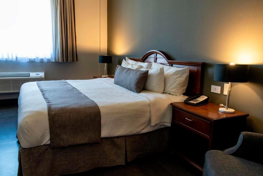 King Room room - Image 1