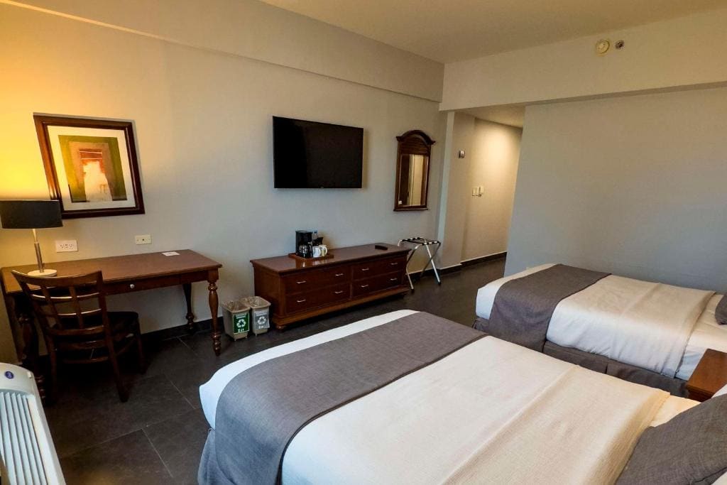 Double Room with Two Double Beds room - Image 3