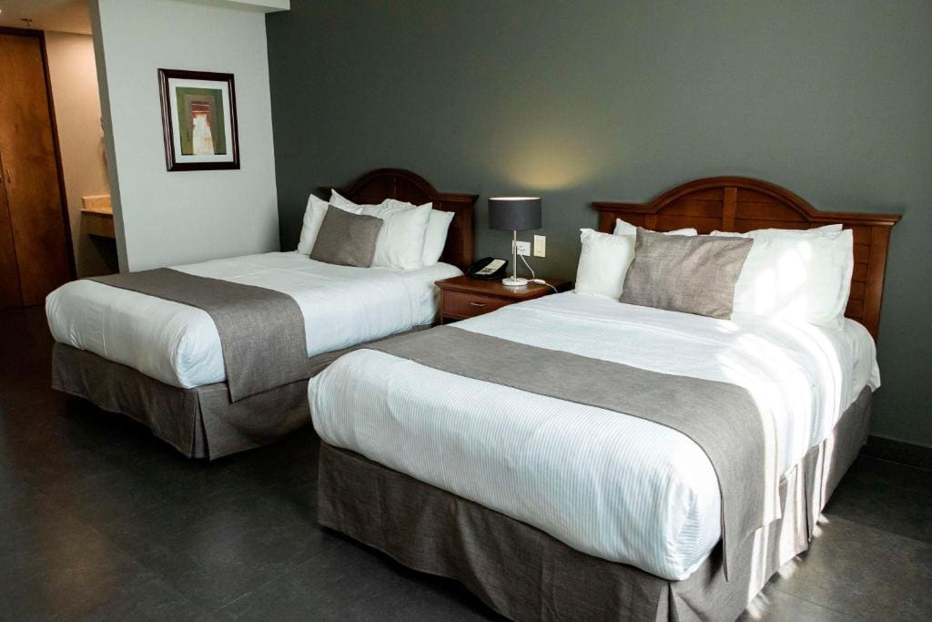 Double Room with Two Double Beds room - Image 2