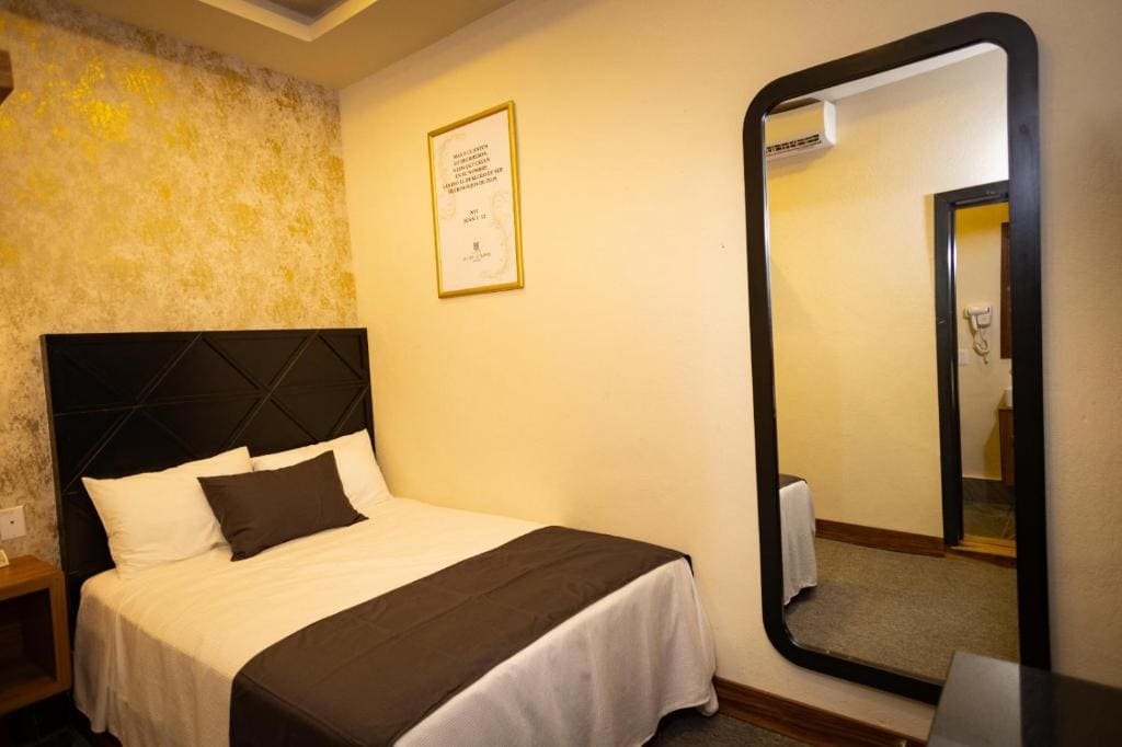 Standard Double Room room - Image 2
