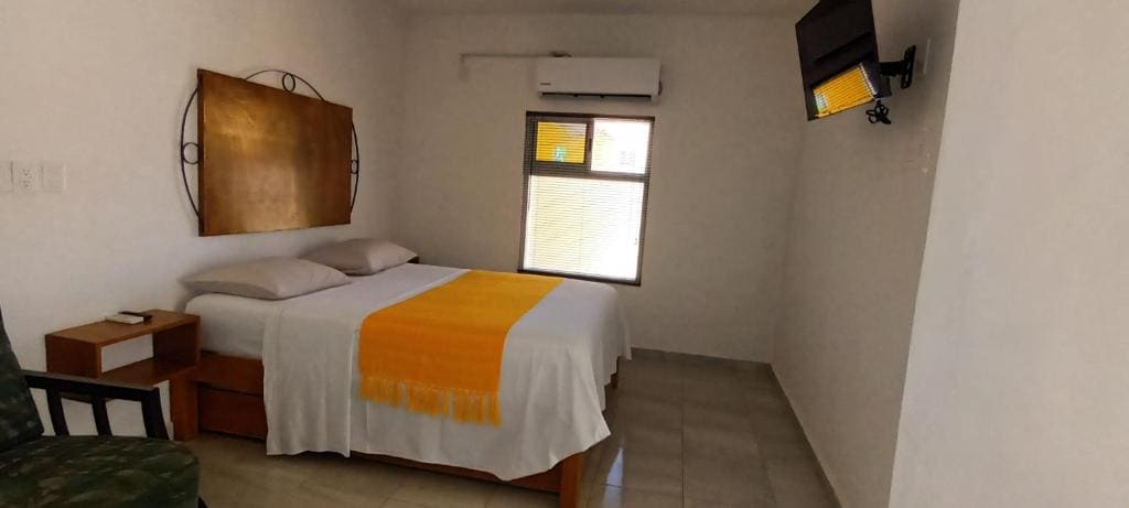 Budget Double Room room - Image 2
