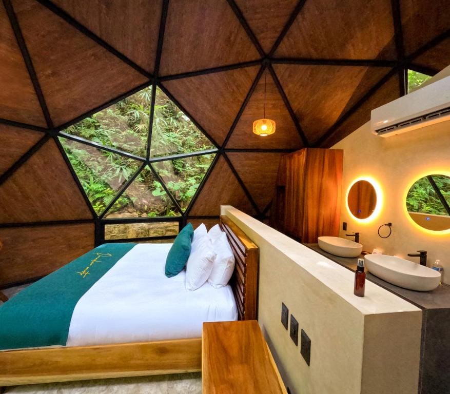 Junior Suite with Mountain View room - Image 3