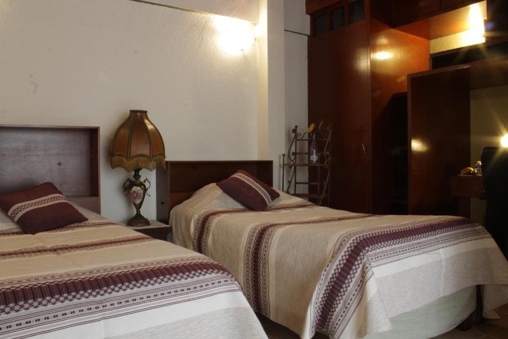 Deluxe Family Room room - Image 1