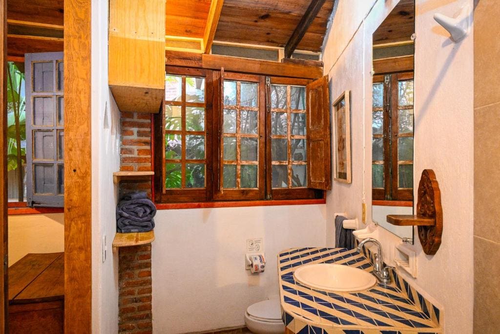 Cottage with Garden View room - Image 1