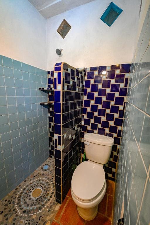 Queen Room with Garden View room - Image 2