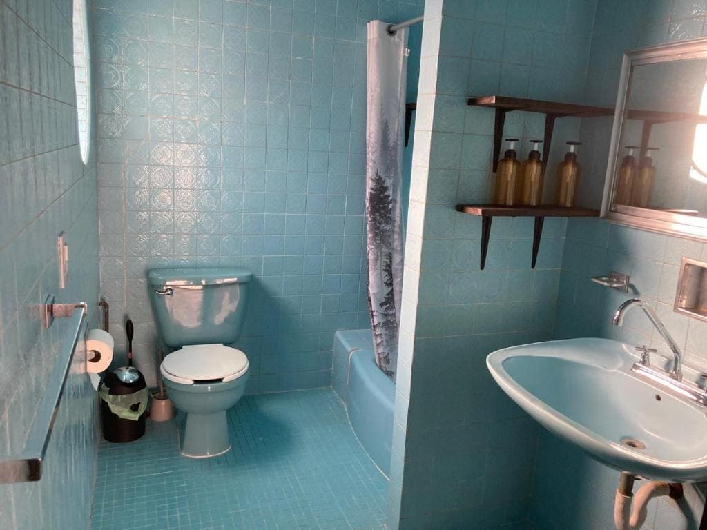 King Suite room - Image 2