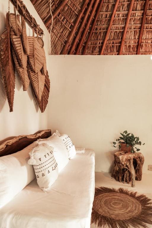Deluxe Family Room room - Image 3