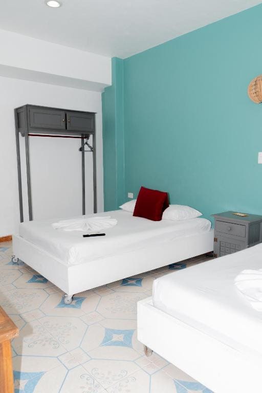 Deluxe Twin Room room - Image 3