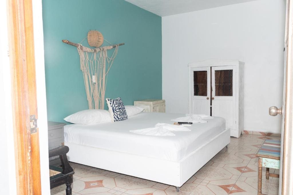 Family Room room - Image 2
