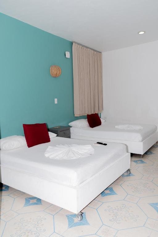 Deluxe Twin Room room - Image 1