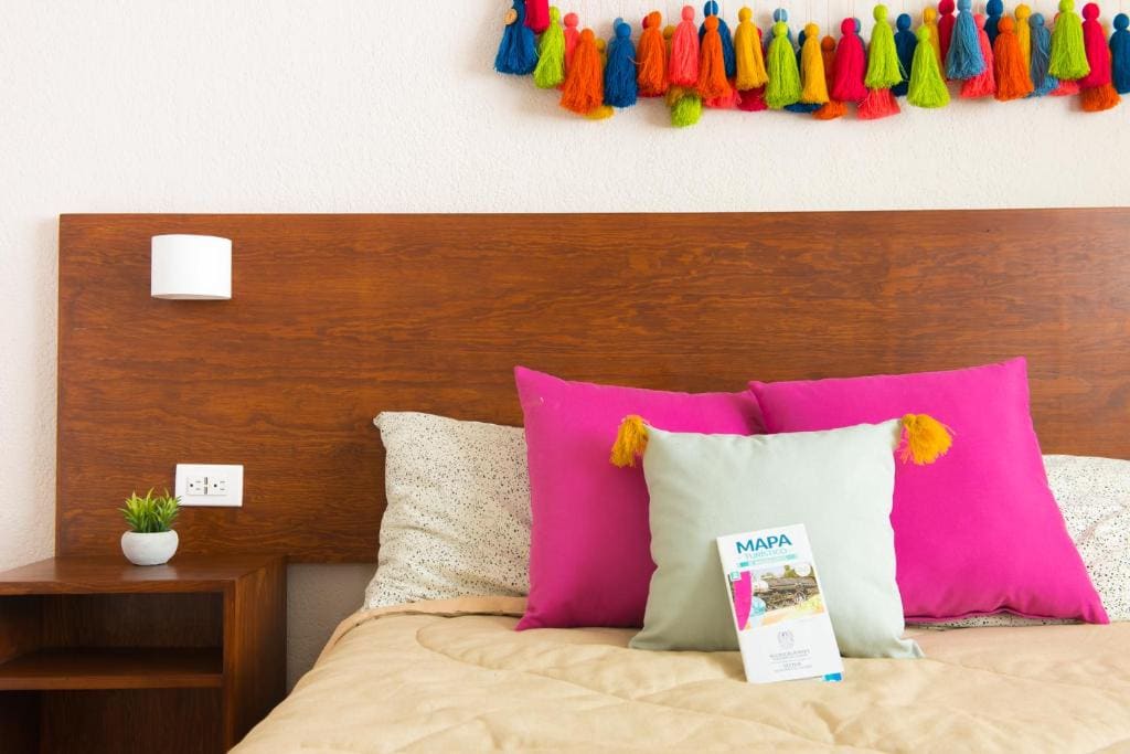 Standard Double Room with Shared Bathroom room - Image 2