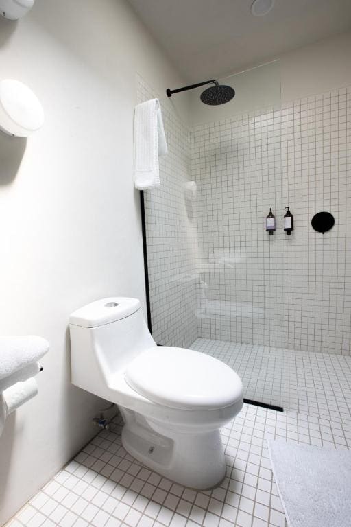 Standard Triple Room room - Image 3